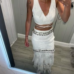 White two piece set